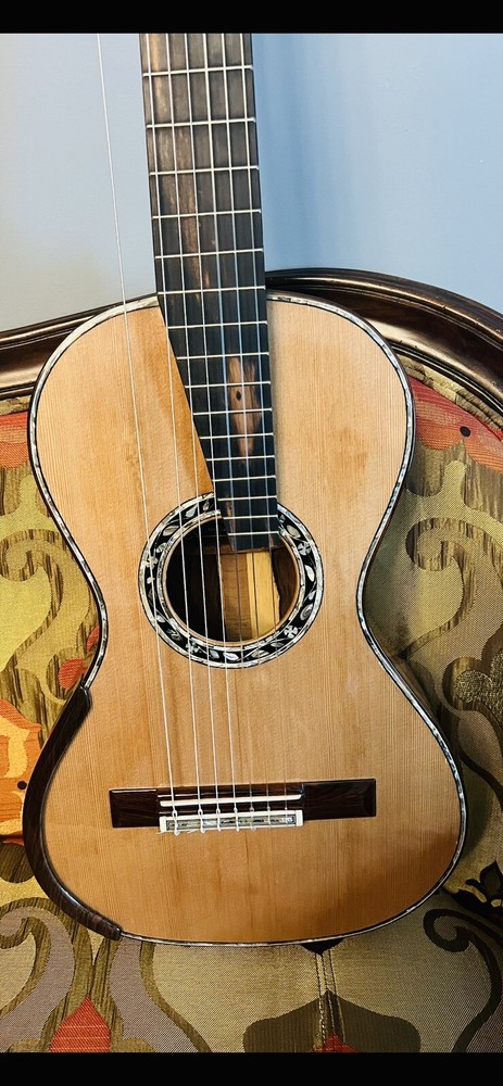 Rodrigo Rodríguez Romantic Classical Guitar 7th Strings