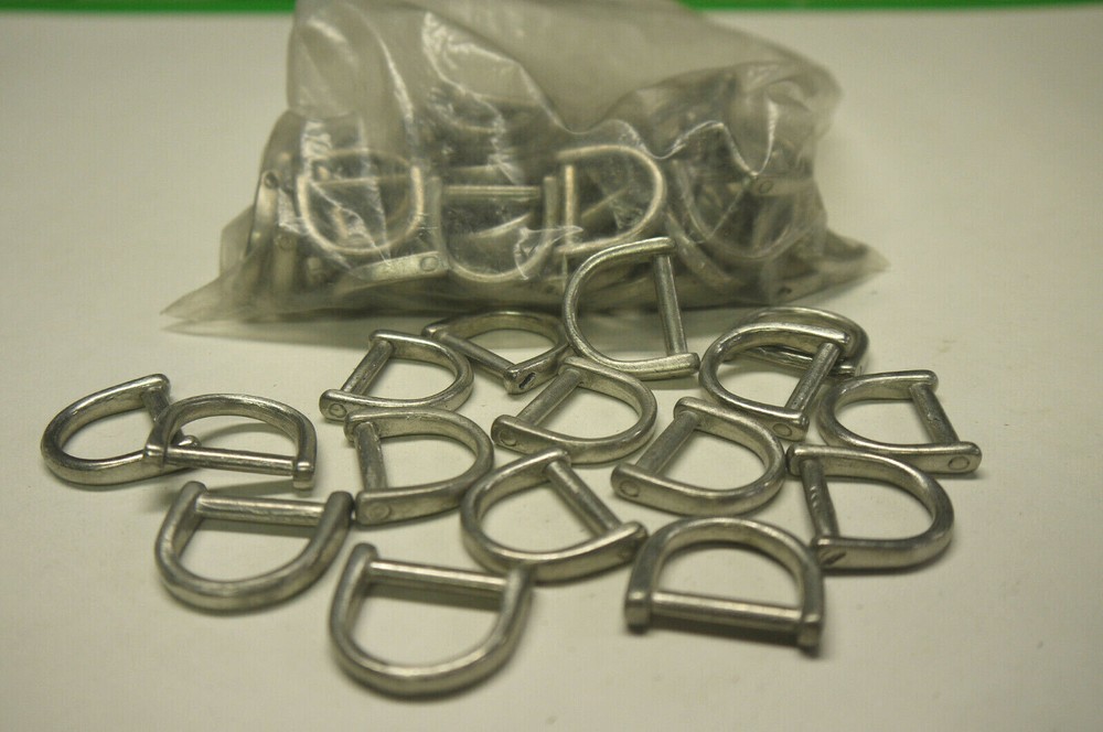 Wholesale 3/4" Silver matte D ring. for 70 pieces.