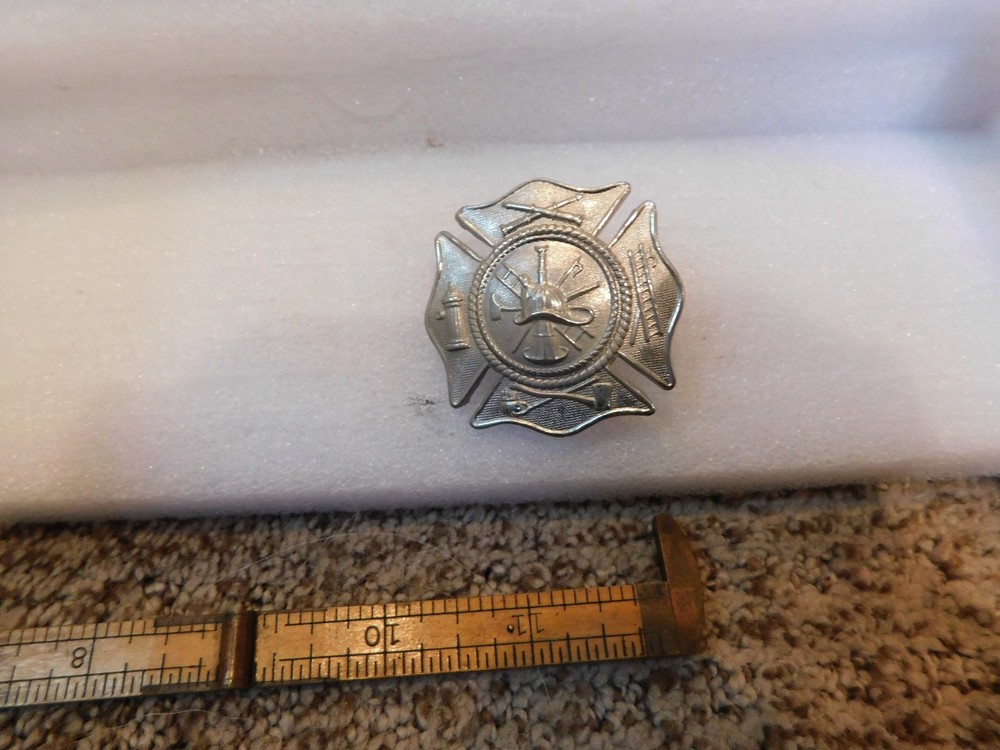 Nice Fireman Hose Ladder Badge