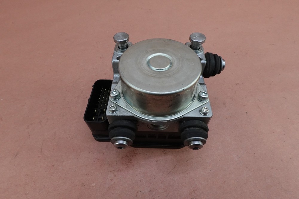 2012-2015 TRIUMPH TIGER EXPLORER ABS Brake Pump Module