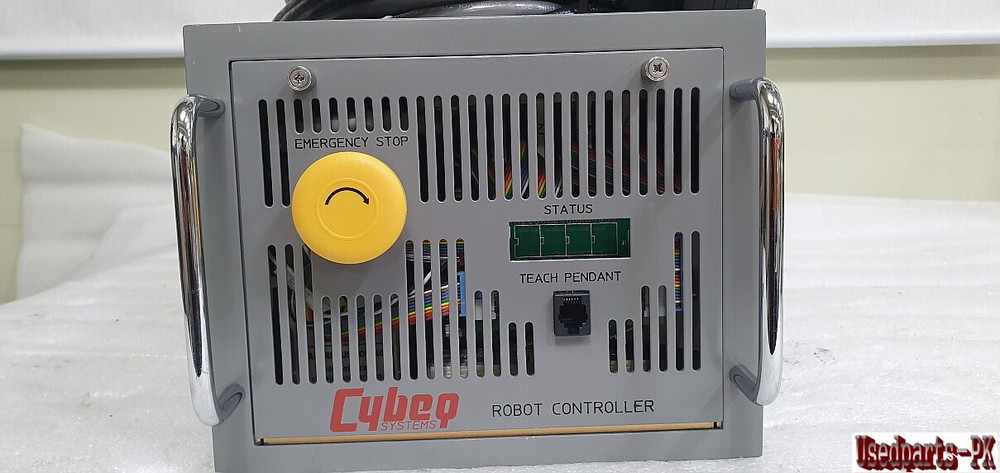CYBEQ SYSTEM 8000 ROBOT CONTROLLER INCLUDING CABLES