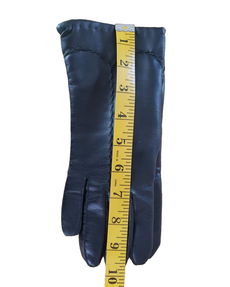 🎁 Navy Blue Stylish Warm Gloves NWOT-One Size