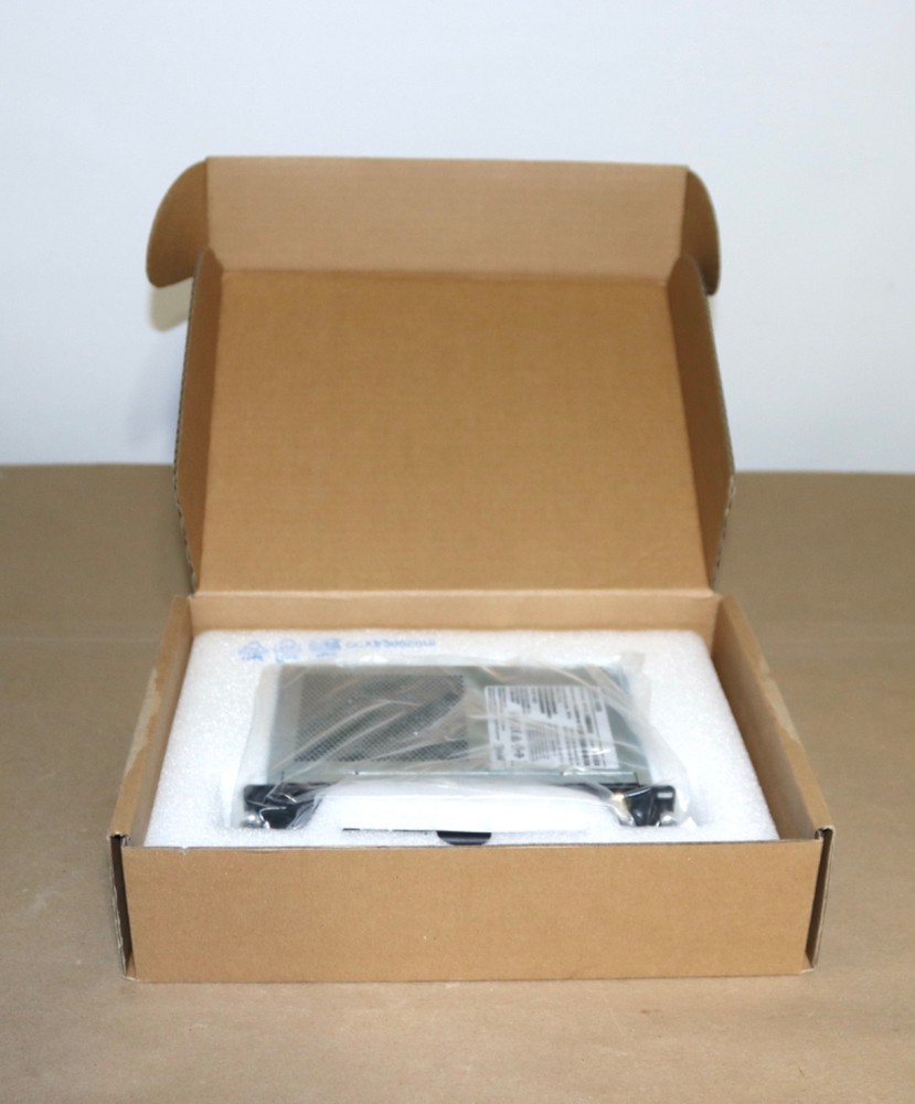 SMART Technologies AM30 iQ Appliance with antenna