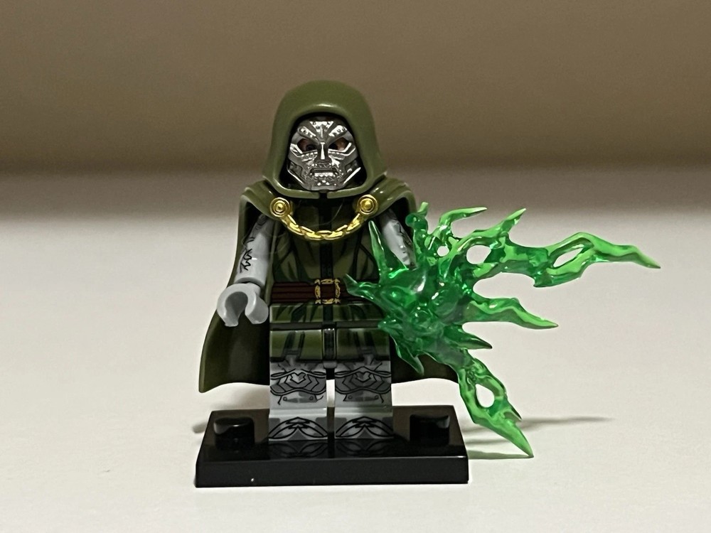Marvel Doctor Doom Minifigure