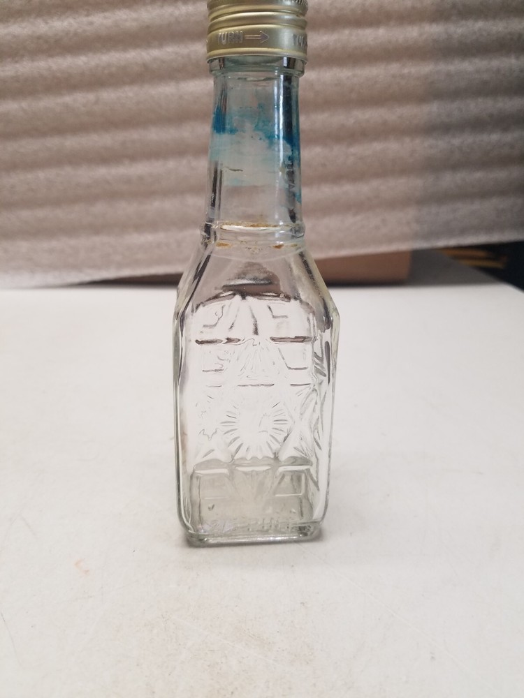 Manischewitz 2/5 Pint Wine Bottle (V)