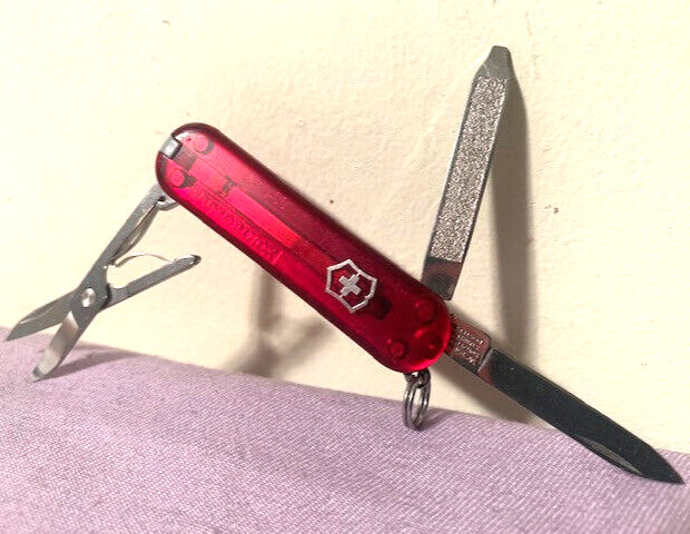 Victorinox Swiss Army Multi-Tool Classic SD Translucent Ruby Pocket Knife-Great