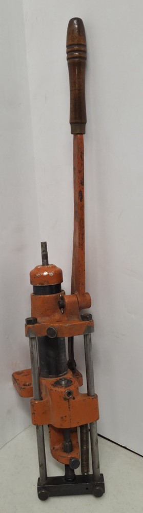 Lyman No. 45 Lubricator & Sizer With 358 Punch