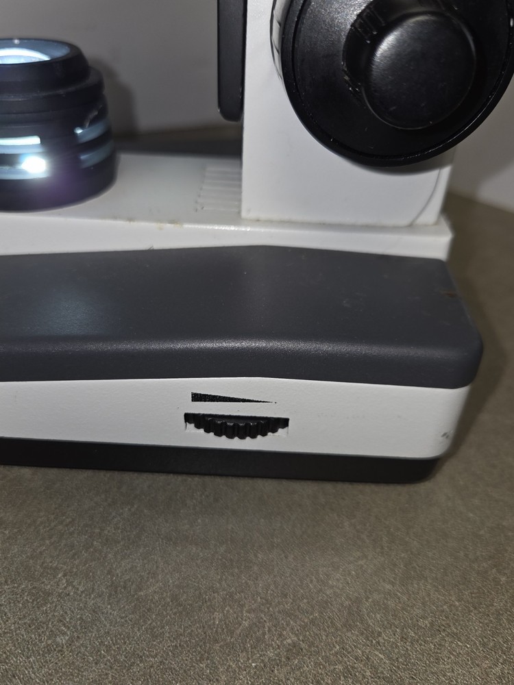 Home Science Tools Monocular Microscope Three Objectives LED MI-1100/ MS-01