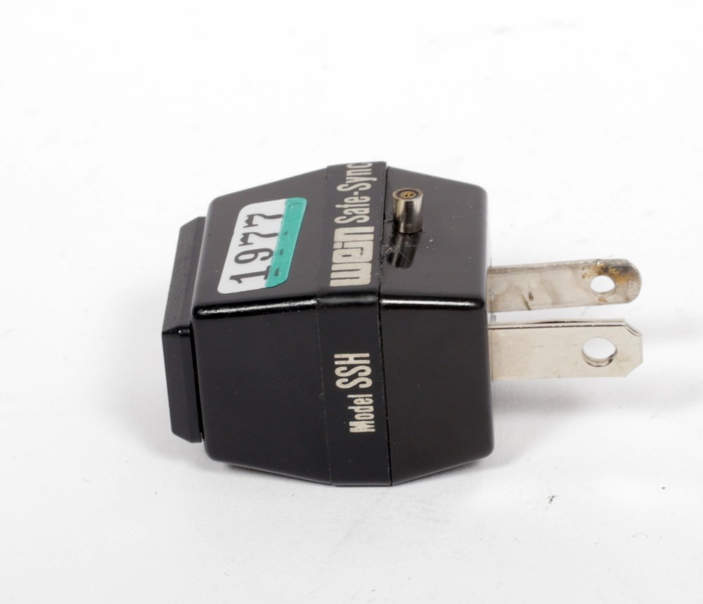 Wein SSH Flash Safe Sync Voltage Regulator AC fiting to PC #1977