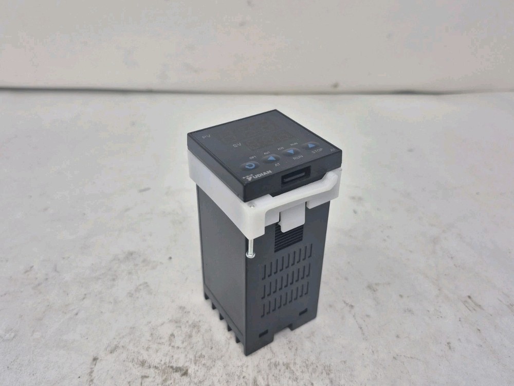 Yudian AI-208 Temperature Controller