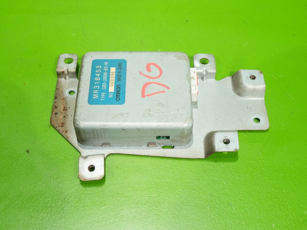 93-99 3000GT OEM MR318453 keyless entry computer control module