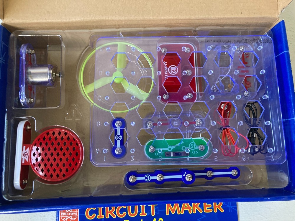 Circuit Maker Basic 40 STEM Ages 8+ Educational Toy Electronics Complete