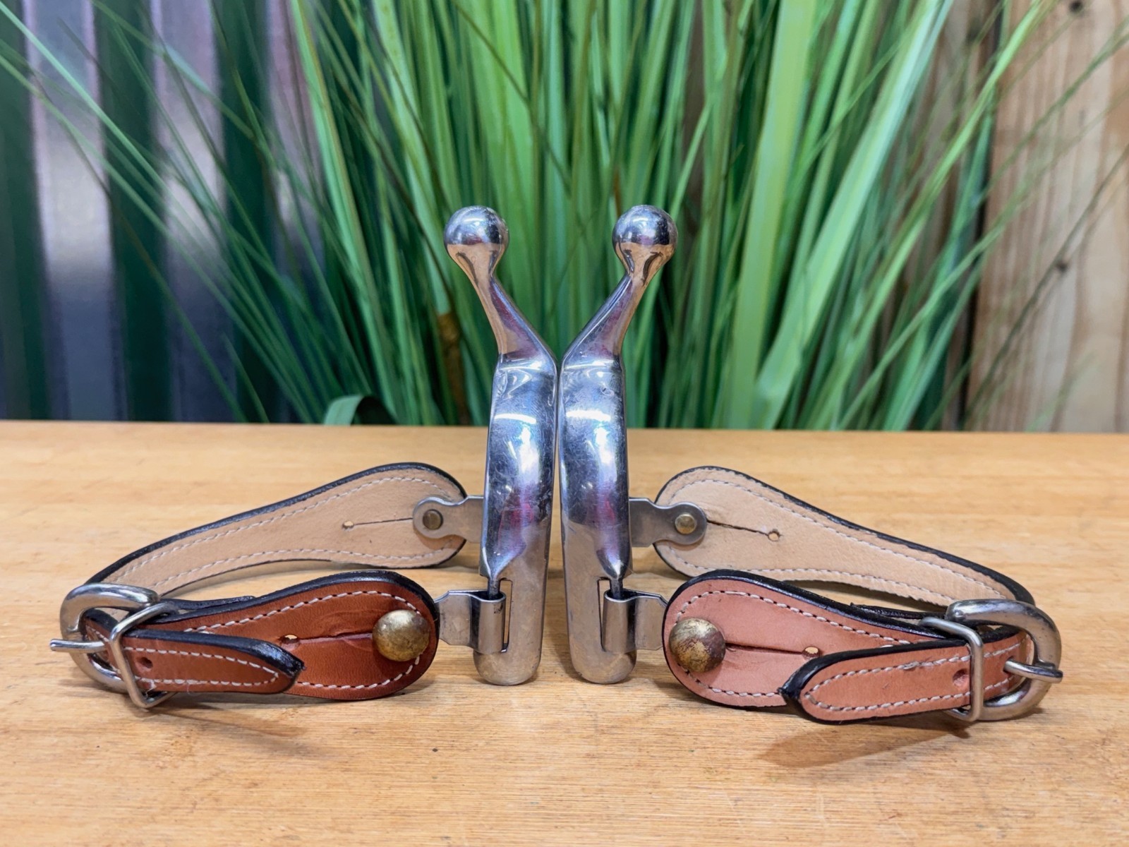 Ladies / Youth Short Shank  BALL END Western Spurs w Light Oil Leather Straps