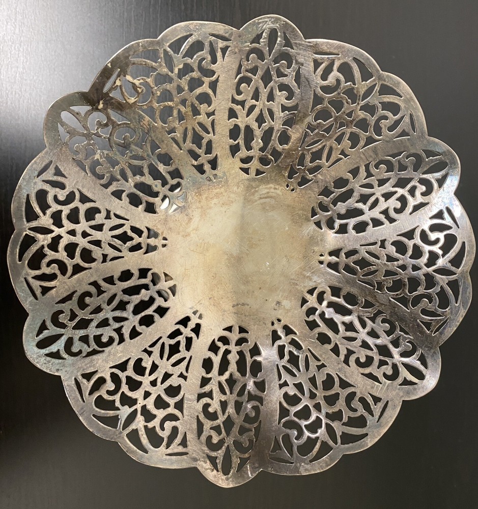 Vintage LOVELACE Silver-Plated Pedestal Candy Dish! International Silver Co 2296