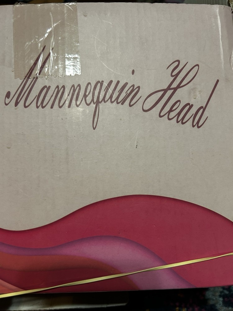 mannequin head
