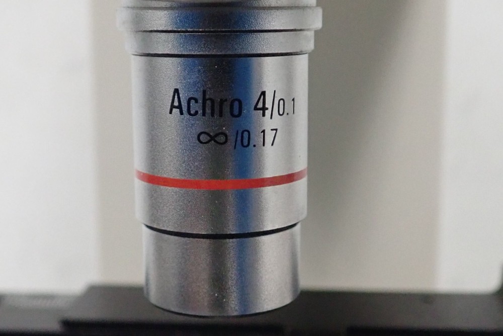 Leica ATC 2000 Binocular Microscope with 4x, 40x Achrom Objectives