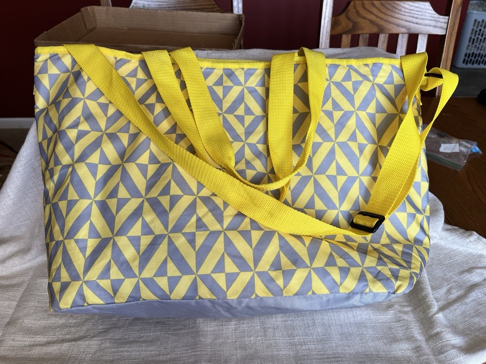 Igloo Insulated Canvas Cooler Tote Drawstring Closure