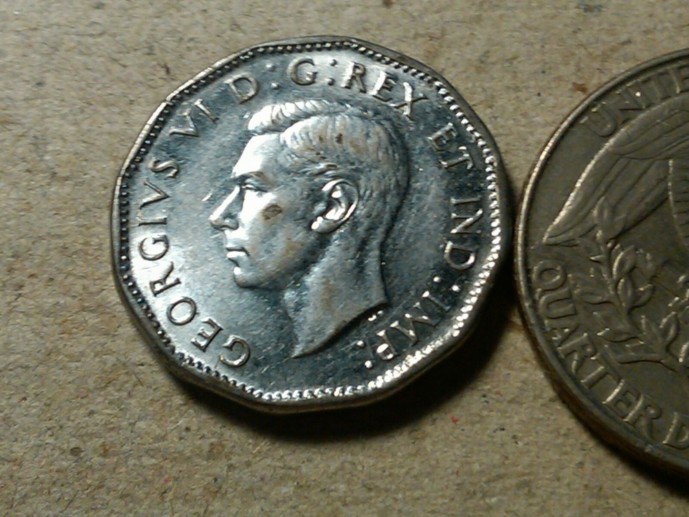 Canada 5 cents 1945 V nickel
