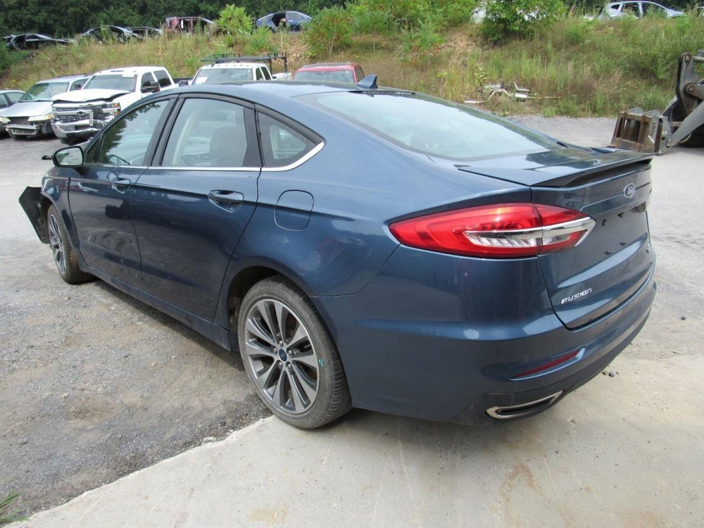 FUSION 2019 Glove Box 1067155