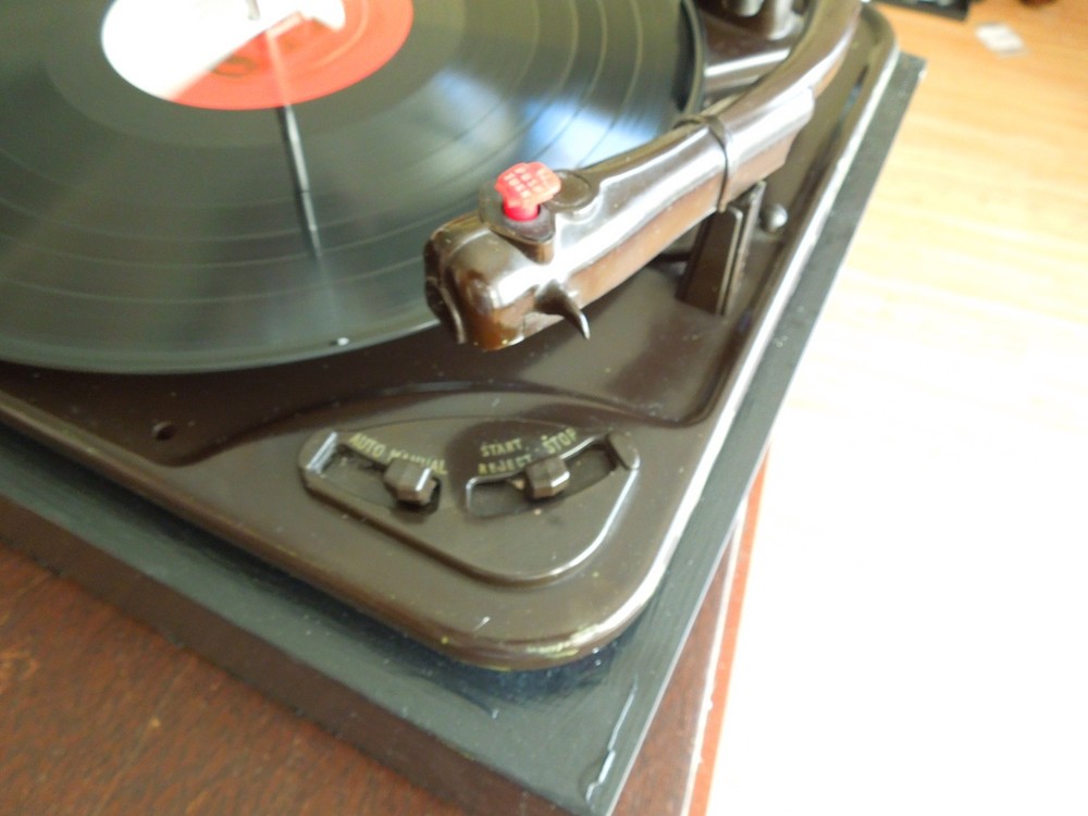 Garrard Model RC 88/4 Phonograph Record Player Turntable