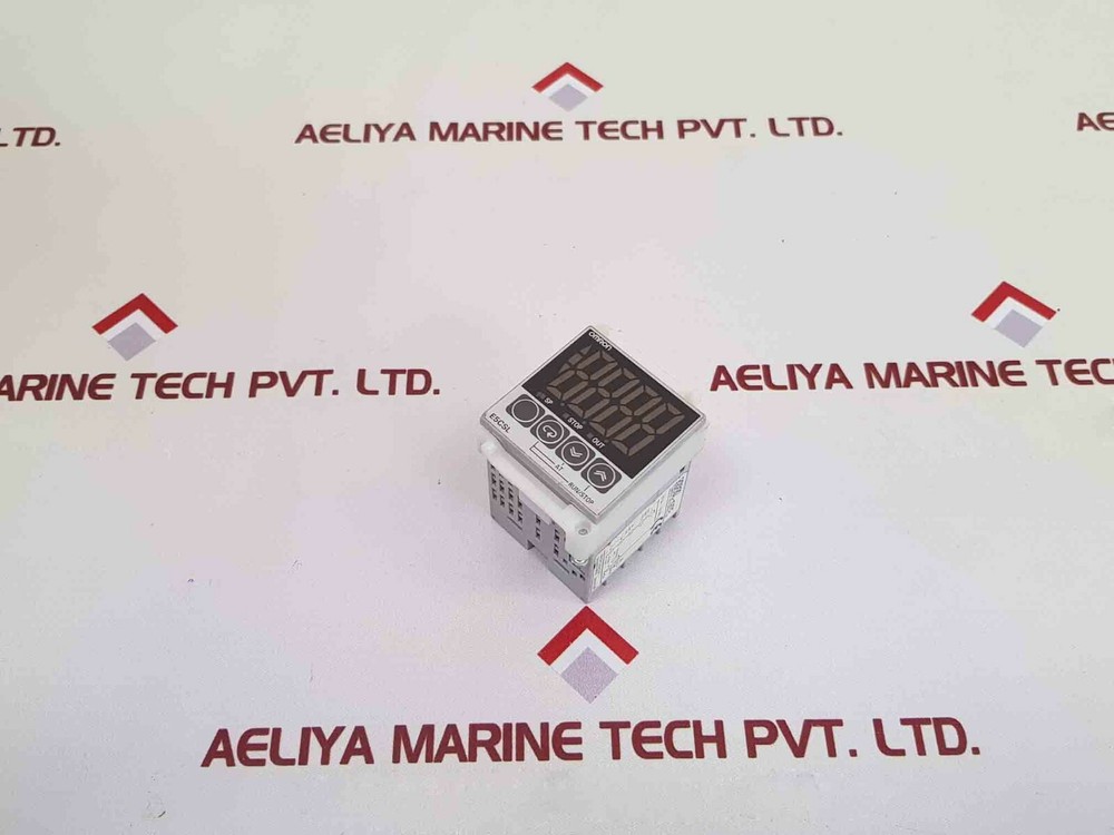 Omron e5csl-qtc temperature controller