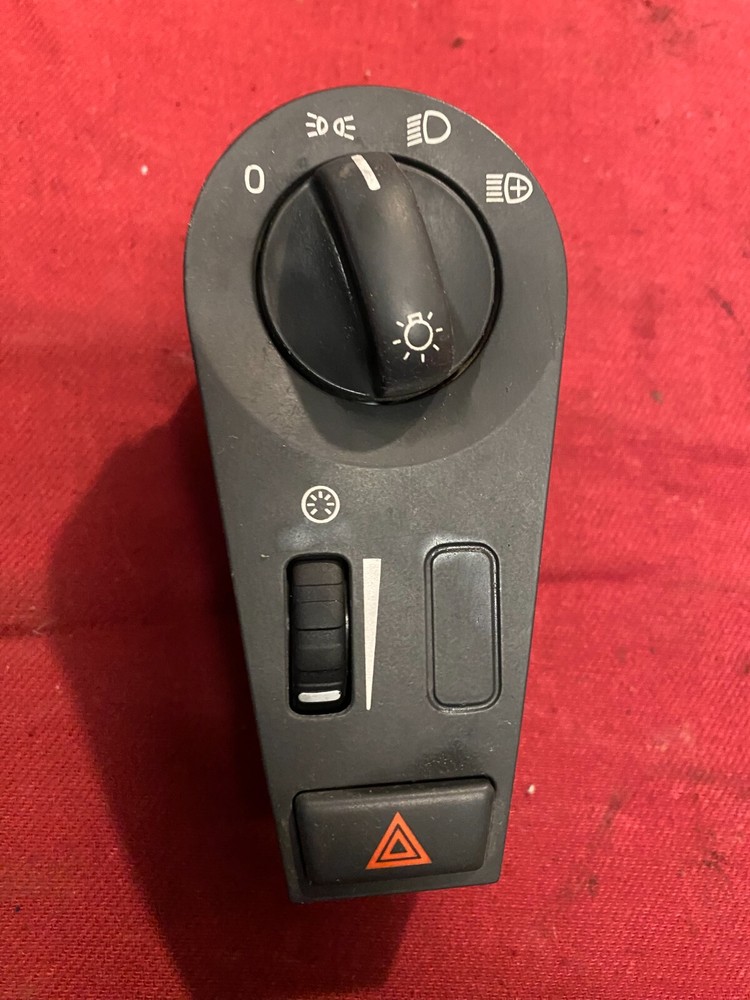 VOLVO HEADLIGHT  CONTROL , DIMMER, HAZARD, SWITCH, 20953575-P06 OEM USED