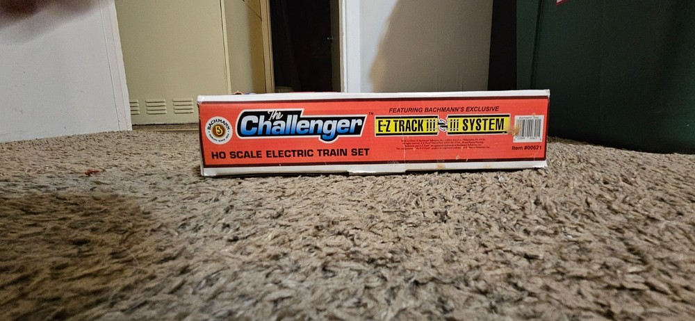 Bachmann HO Scale "The Challenger" Train Set