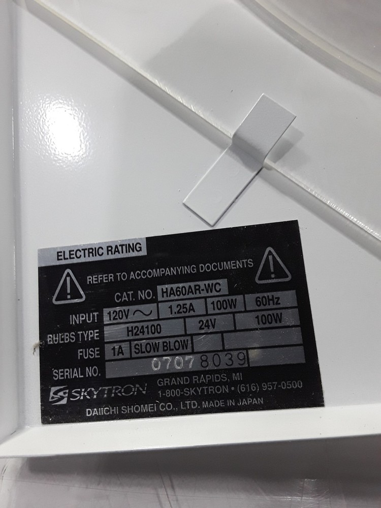 Skytron Mini Argos Surgical Light