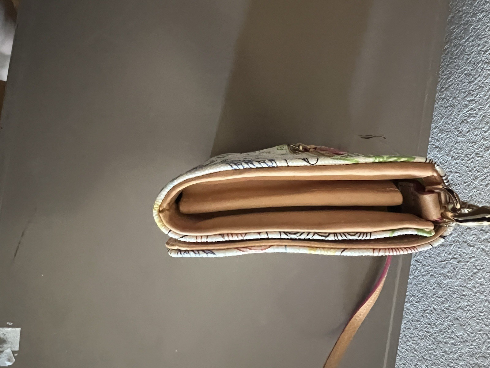 Disney Dooney & Bourke Walk in the Park Crossbody Wallet Handbag NEW