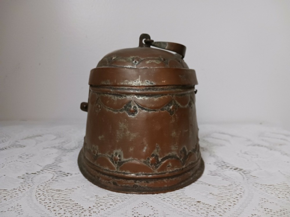 Antique Copper Container Unique Design w/ Hook Latch & Handle