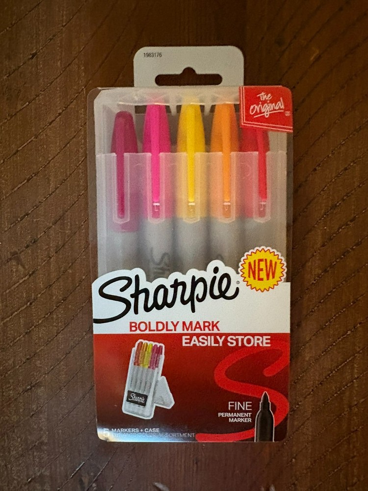 Sharpie Permanent Markers Boldly Mark with Storage Case, 5 Count