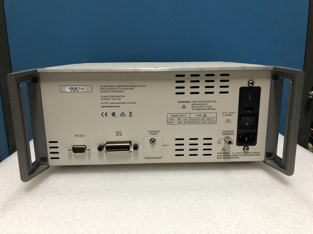 Fluke 525B Temperature / Pressure Calibrator