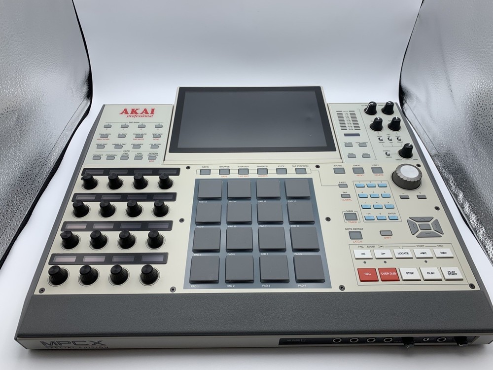 Akai MPC X-SE Professional Sampling Workstation