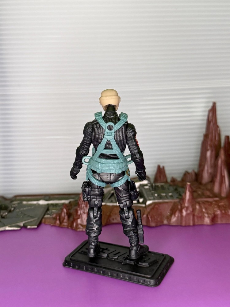 Resolute Snake Eyes - 1:18 scale