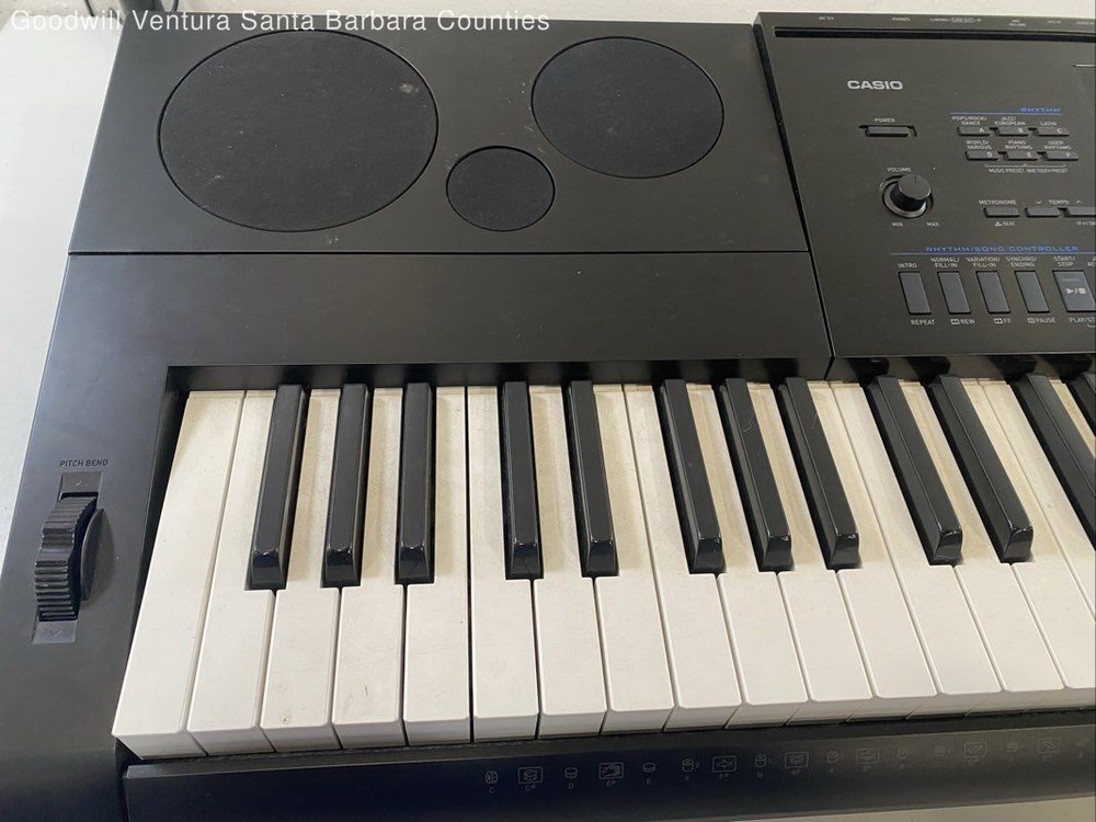 Casio WK-6600 Workstation 76-Key Electronic Keyboard
