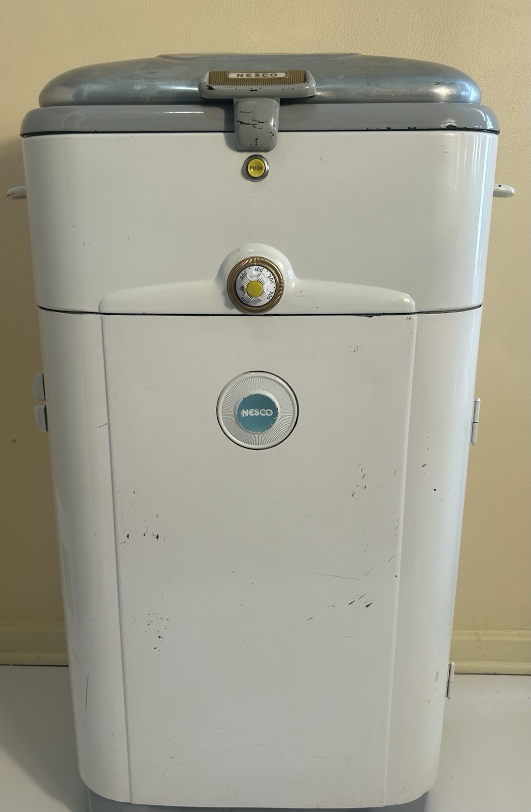 Vintage 1950s NESCO Infra-Red Roaster Oven Model 335 w/ Griddle, Pans & Manual