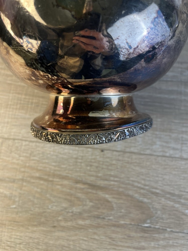 Melford Wallace Silver Pitcher Grape Edge Pattern M612 E.P.W.M