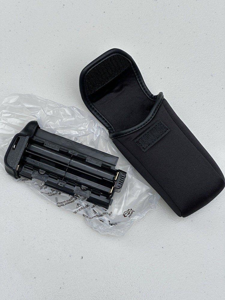 MB-D16 AA Battery Tray.