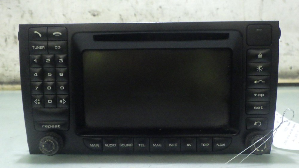 06 PORSCHE CAYENNE Info Screen 7L5035192A