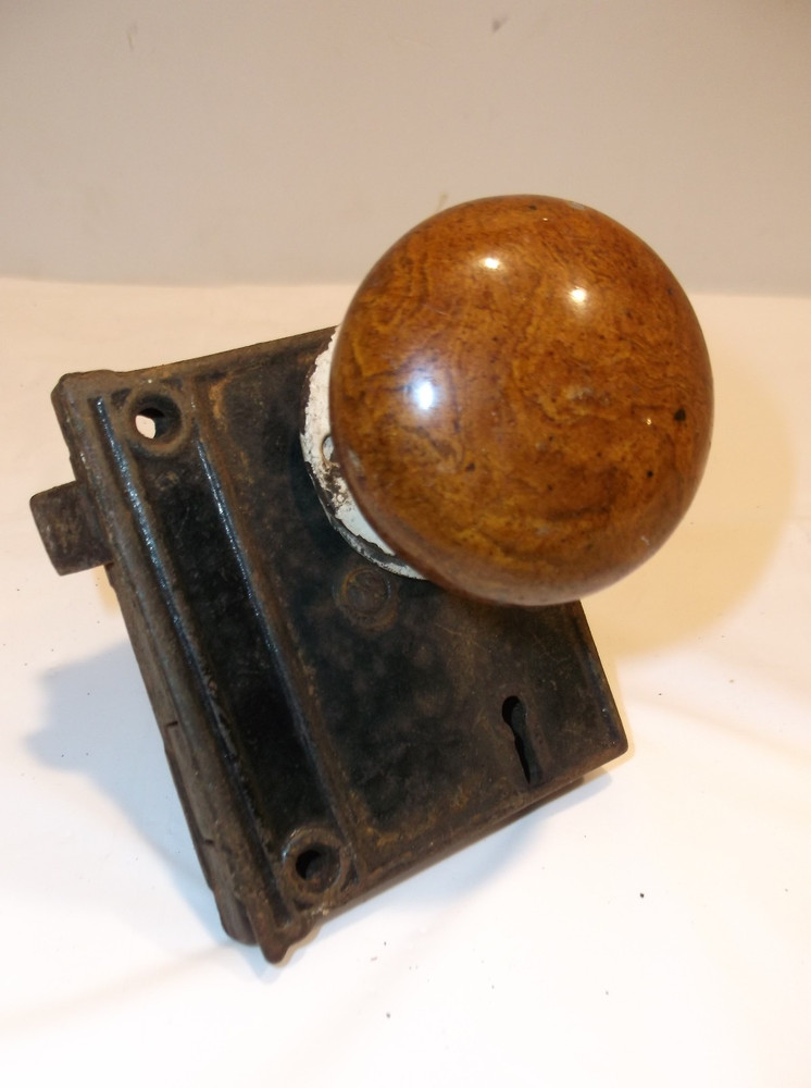 Antique BROWN & WHITE PORCELAIN Door Knobs & partial assembly n/skeleton key