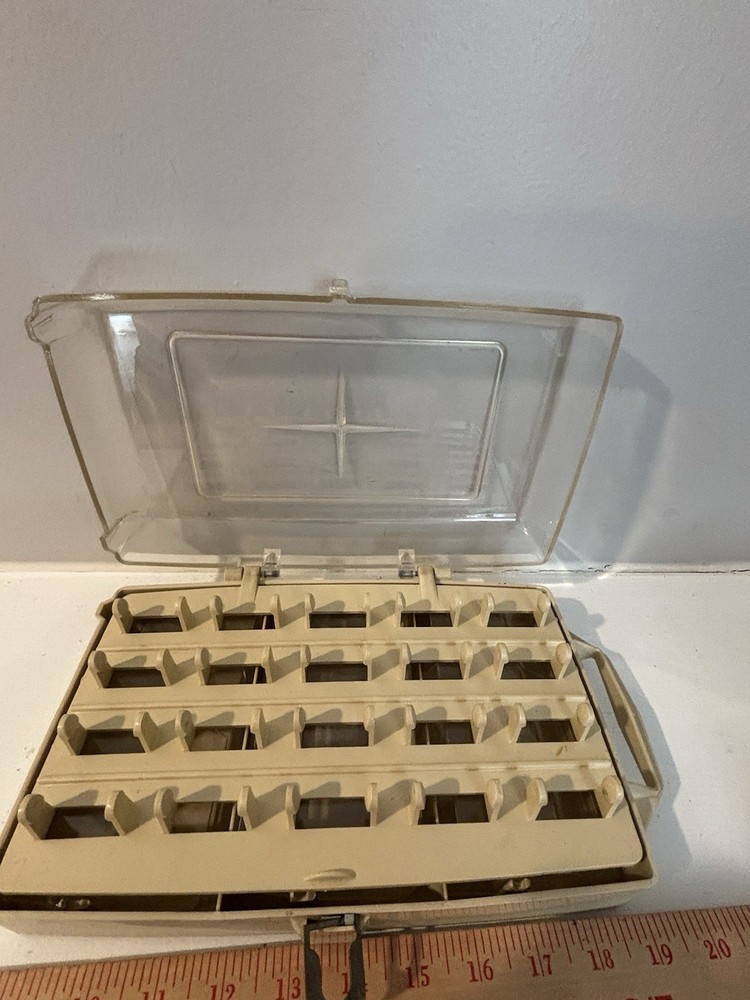 WM. Thomas & Sons, Inc. Plastic Spool/Bobbin Storage Box with Compartments