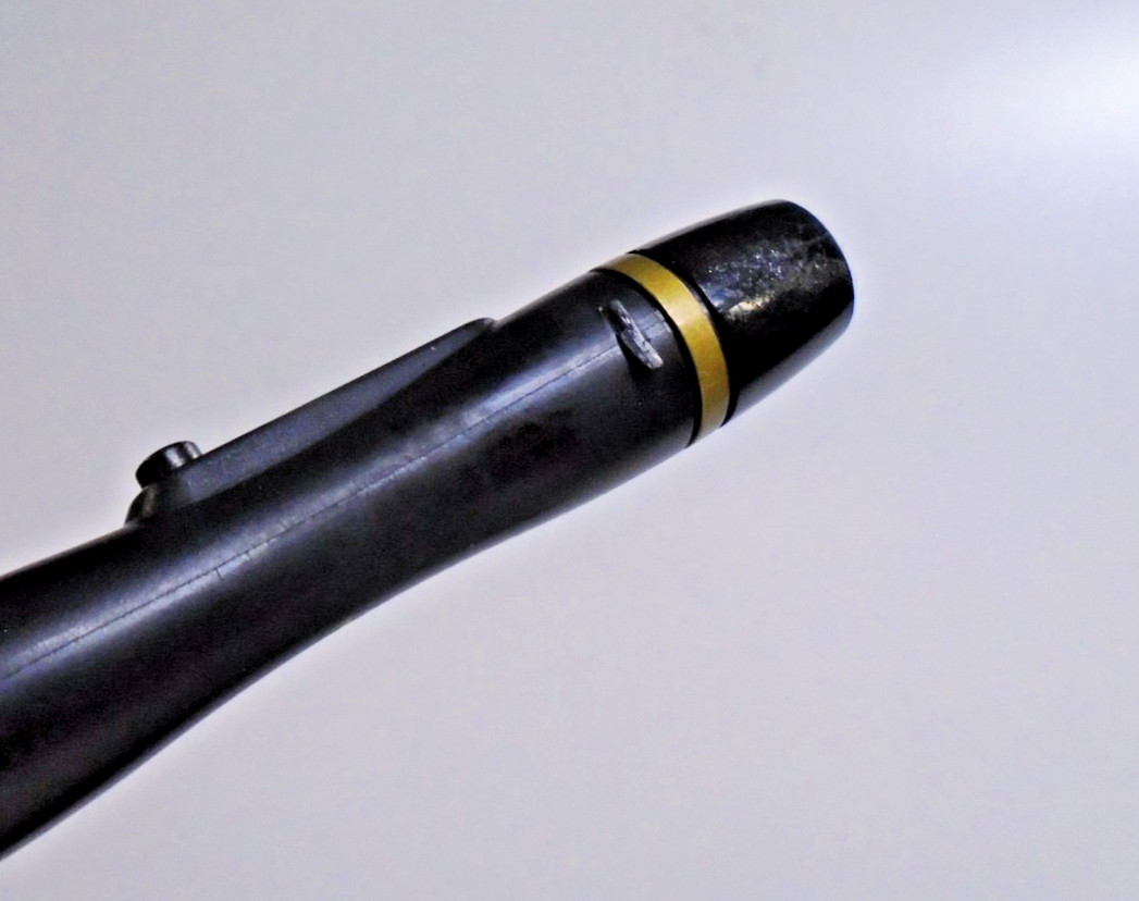 Leupold Rainier HD 10 x 42 Binocular w/ Lens Pen & Chest Harness Case | Black