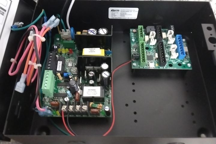 Storm Interface DXPS1W30 120 to 12VDC Steel Access Control System