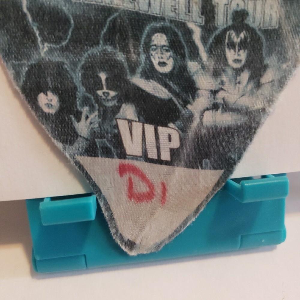 KISS Concert Backstage Pass Farewell Tour baby blue VIP wavy triangle 2000