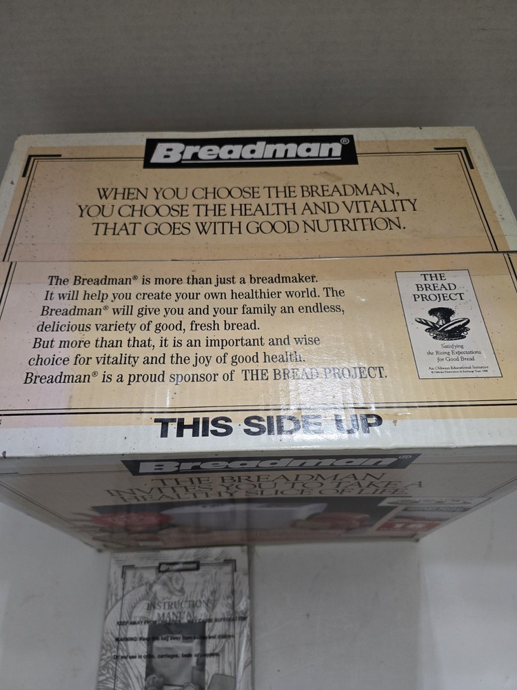 Breadman TR560 Bread Maker Machine 2lb Automatic Bread Machine White New