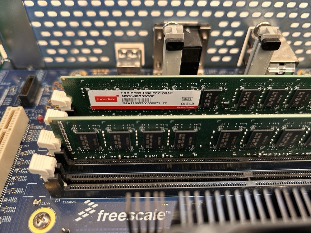 Freescale / NXP T4240-QDS Development System - Space Equipment Test Bench