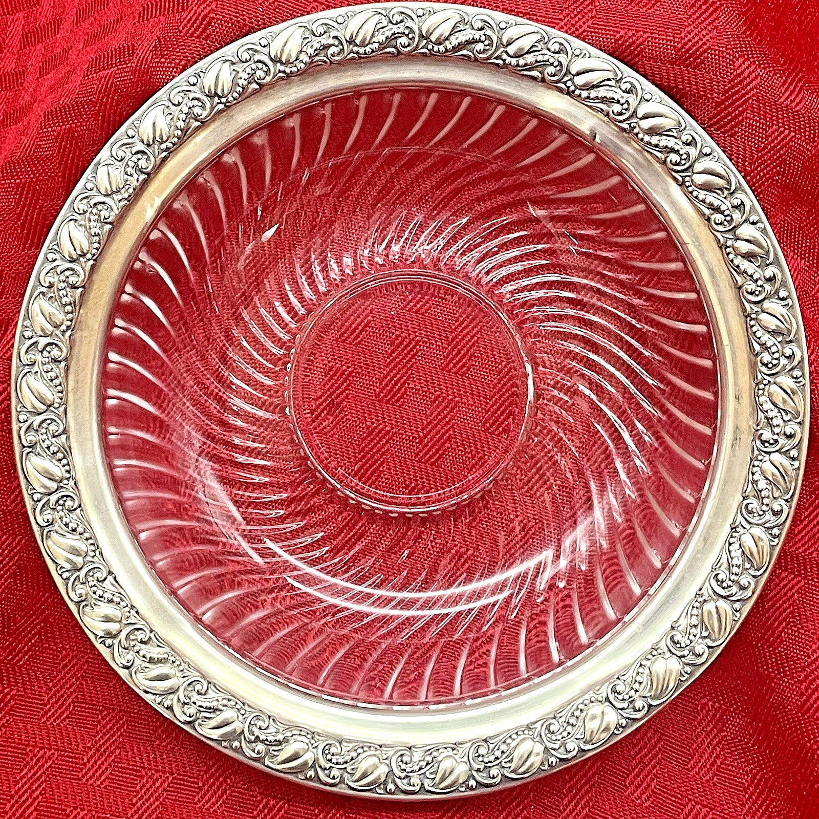 Vintage Webster Sterling Silver Glass W/Leaf Pattern Bowl 6"