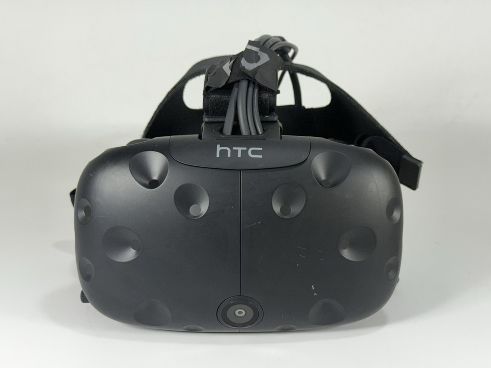 HTC Vive Virtual Reality System Bundle with Controllers - Missing Link Box