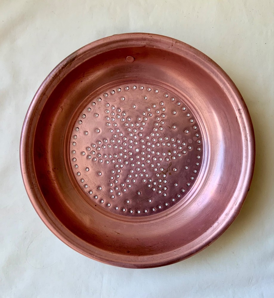 Vintage Decorative Copper Colander / Strainer with Ring - 8.5”