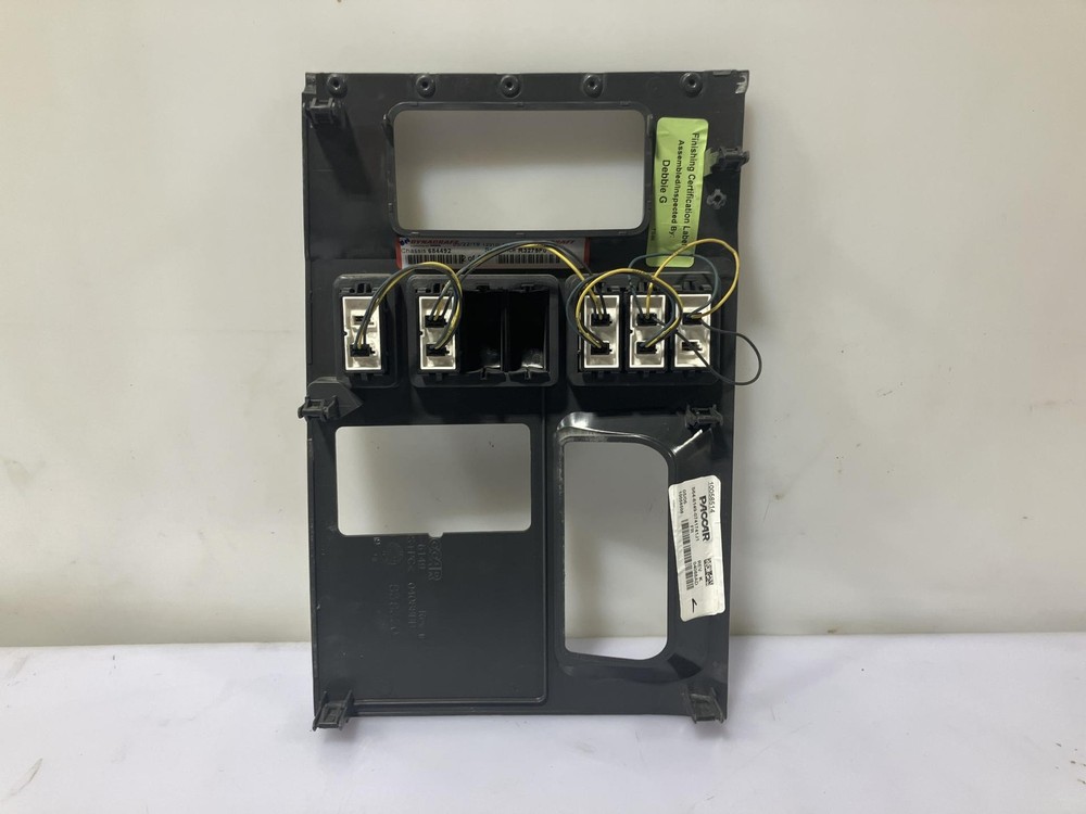 2019-2024 Peterbilt 579 SWITCH Dash Panel - Used